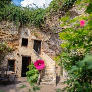 Troglodyte caves loire valley