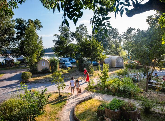 Campsites by the Loire